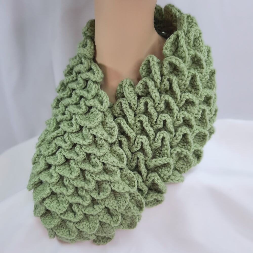 Handmade Dragon Scale Cowl Olive Green Mermaid Crochet Scarf Crocodile Stitch - Picture 9 of 10